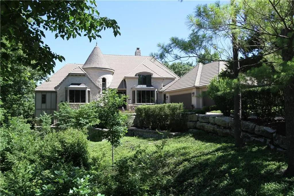 10504 S Highland Lane, Olathe, KS 66061 - #1