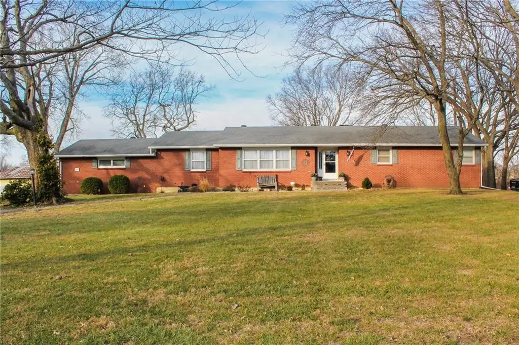 543 E Park Road, Garnett, KS 66032 - Image #1