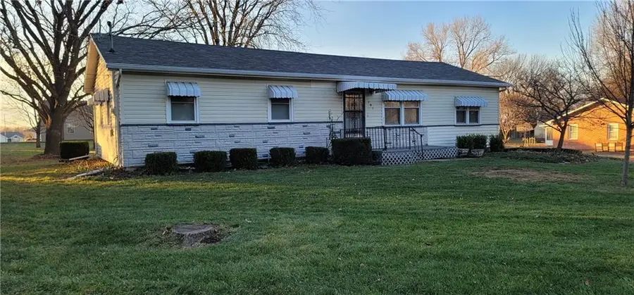 101 S Harrison Street, Spring Hill, KS 66083 - #2