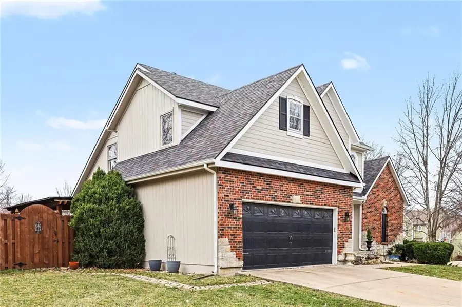 5019 Mccoy Street, Shawnee, KS 66226 - #2