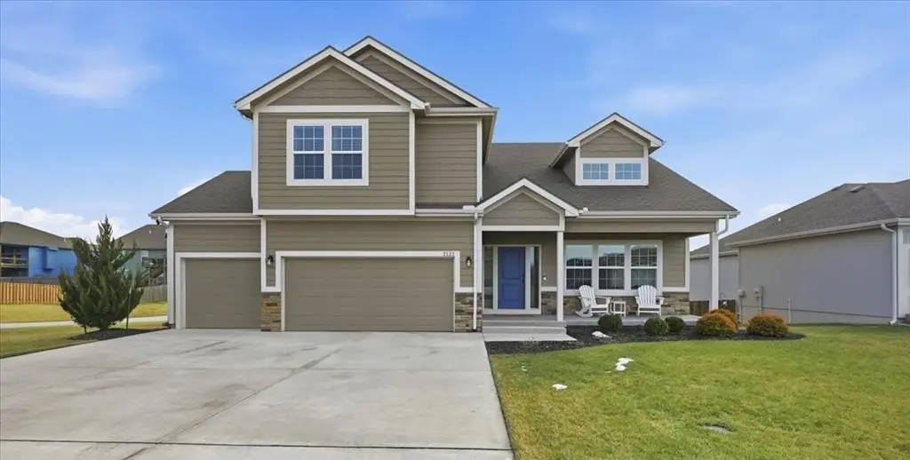 2121 Sycamore Street, Leavenworth, KS 66048 - #1