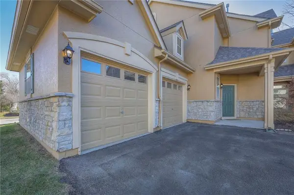 21063 W 118th Terrace, Olathe, KS 66061