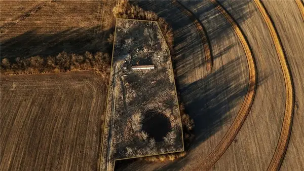 25500 E 700 Road, Pleasanton, KS 66075