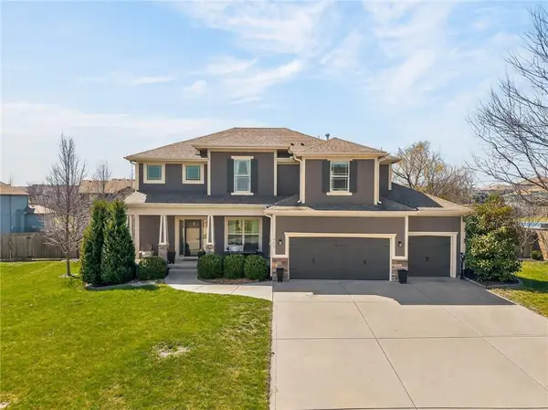 1409 SW Whistle Drive, Lee's Summit, MO 64082