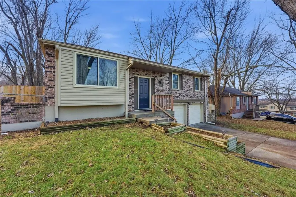 2908 NW Canterbury Road, Blue Springs, MO 64015 - Image #1