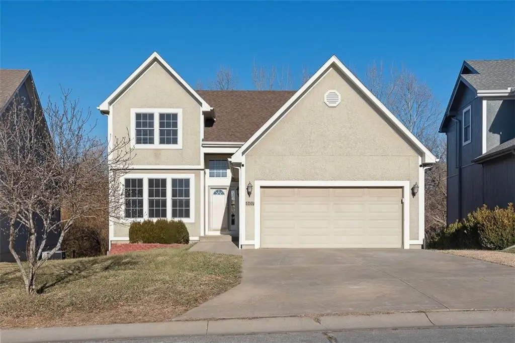 807 Redbud Drive, Paola, KS 66071 - Image #1