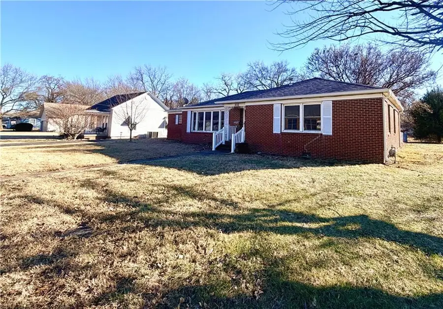 102 E Mckay Street, Frontenac, KS 66763 - Image #3