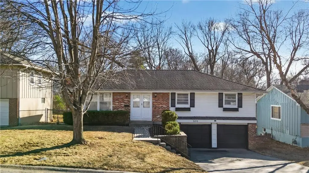 505 E 90th Terrace, Kansas City, MO 64131 - #1