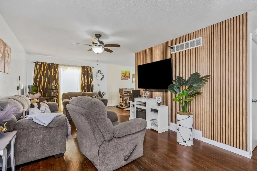 1717 NE 50th Street, Kansas City, MO 64118 - Image #3