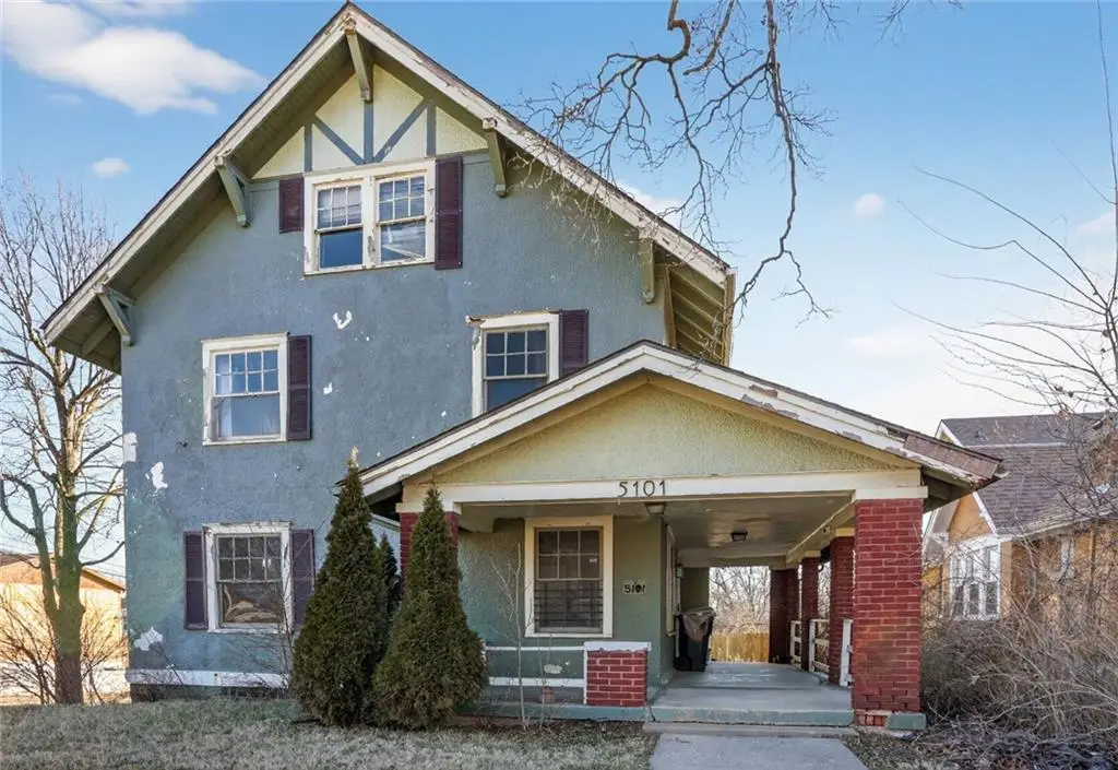 5101 Garfield Avenue, Kansas City, MO 64130 - #1