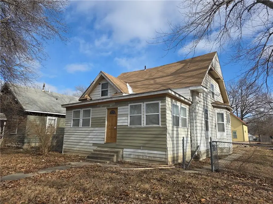 511 S Willow Street, Ottawa, KS 66067 - Image #2