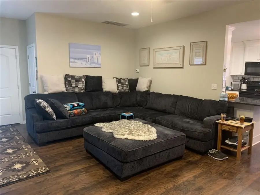 903 Ingleside Drive, Pleasant Hill, MO 64080 - #2