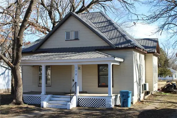 114 N Main Street, Liberal, MO 64762