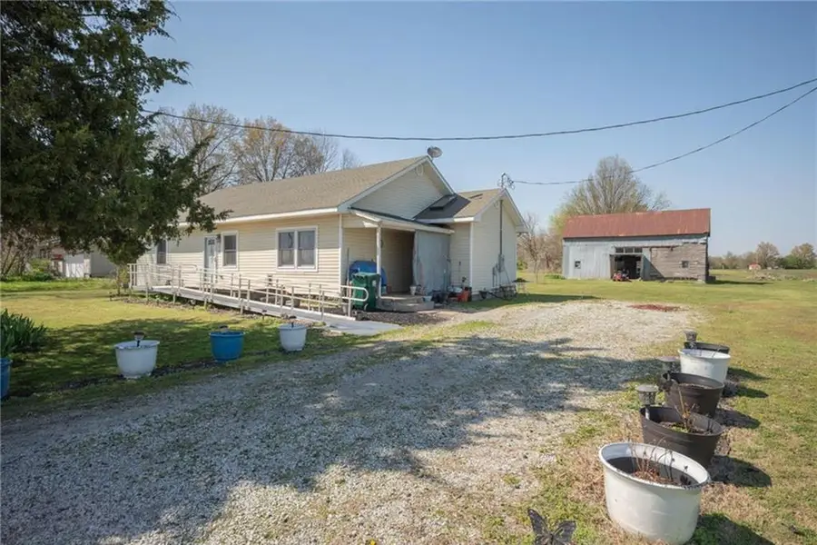 1619 E Maple Street, Columbus, KS 66725 - Image #2