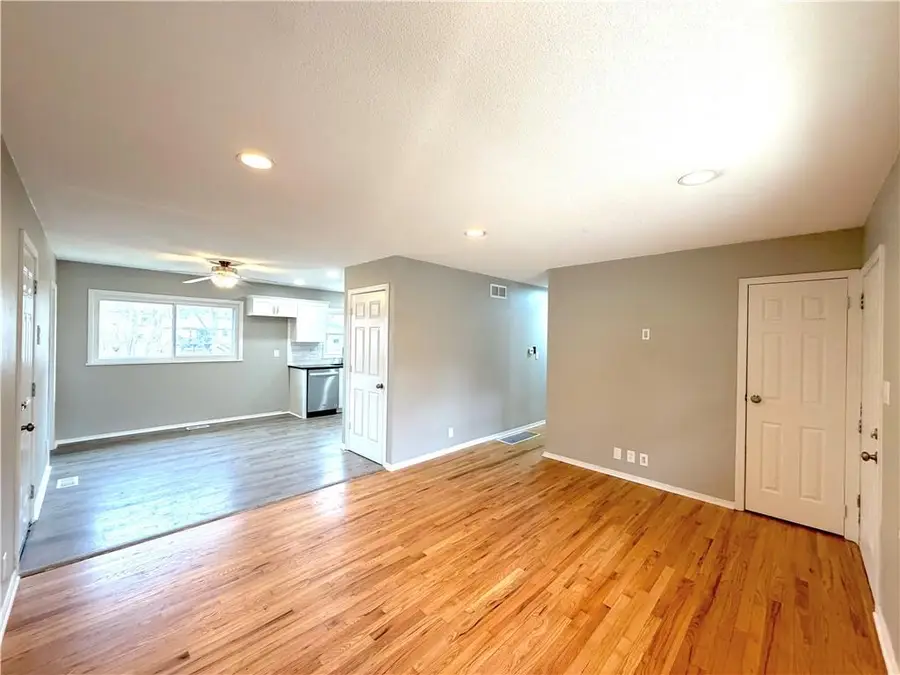 18804 E Ponca Drive, Independence, MO 64056 - Image #2