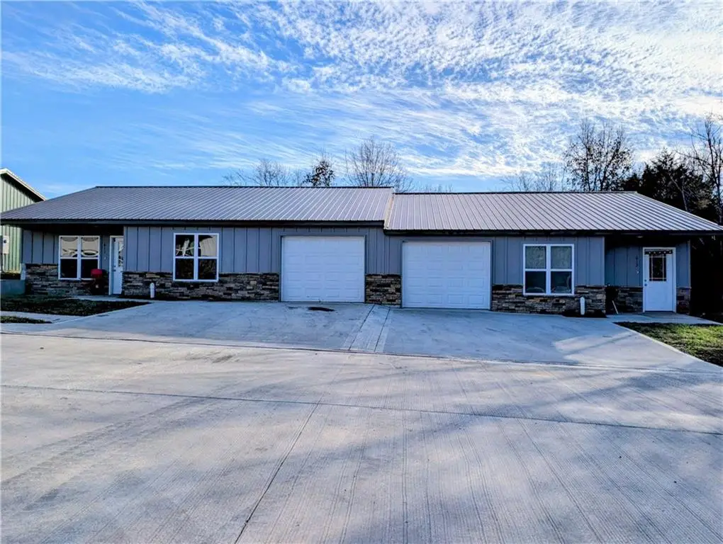 609,611,613 W Bridge Street, Knob Noster, MO 65336 - Image #1