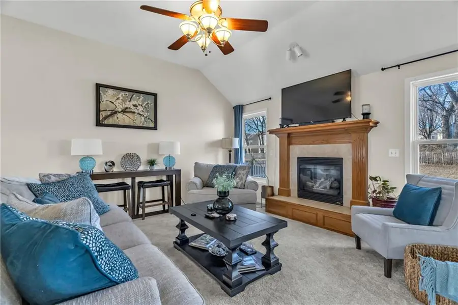 10916 N Oxford Avenue, Kansas City, MO 64157 - #3