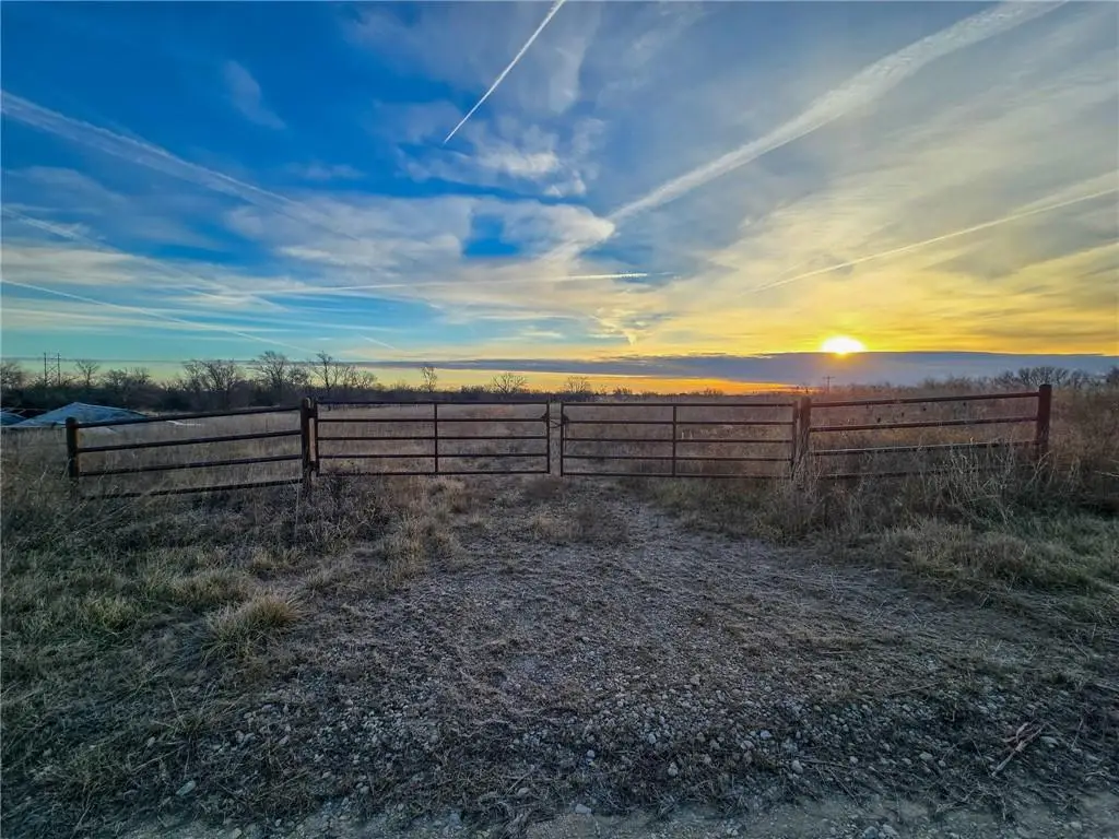 13013 Bradford Road, Harveyville, KS 66431 - Image #1