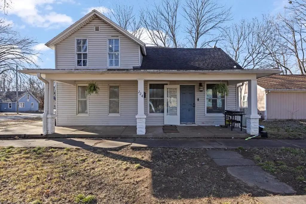 224 S Lowman Street, Fort Scott, KS 66701 - Image #1