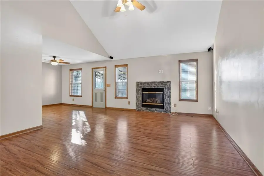 4404 Muncie Court, Leavenworth, KS 66048 - Image #3