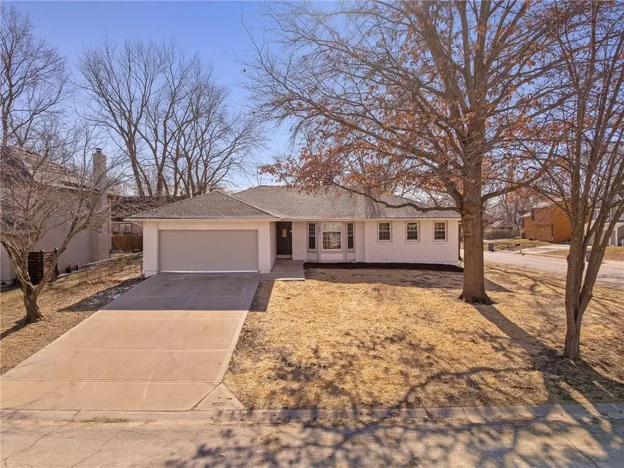 1001 E Piatt Lane, Olathe, KS 66061 - Image #3