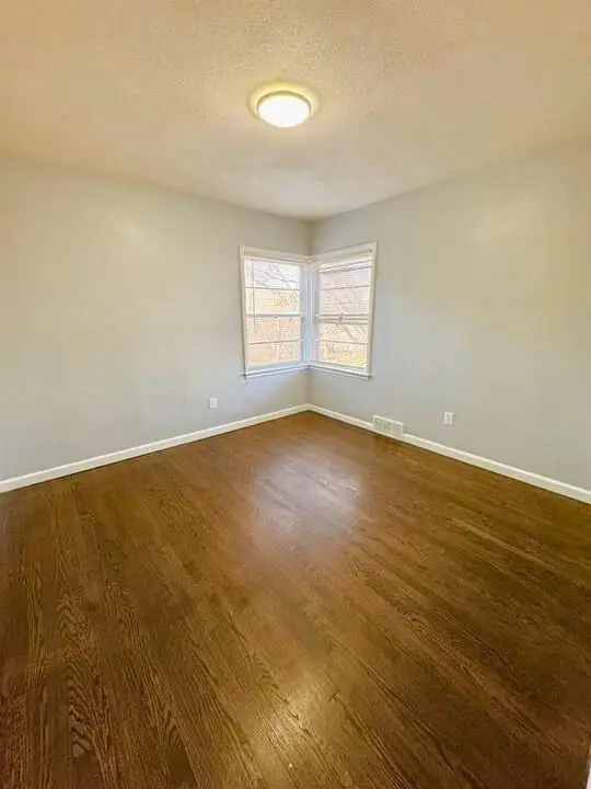 6876 Sni A Bar Road, Kansas City, MO 64129 - Image #3