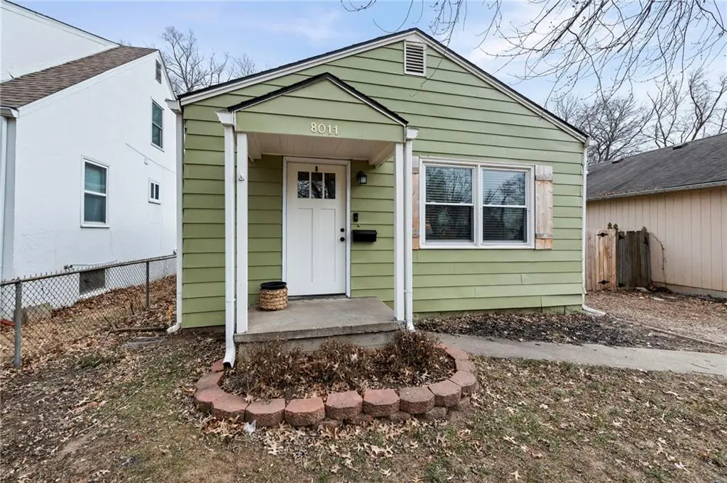 8011 Main Street, Kansas City, MO 64114 - #1