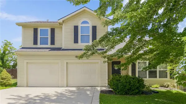 3703 Clayton Drive, Leavenworth, KS 66048