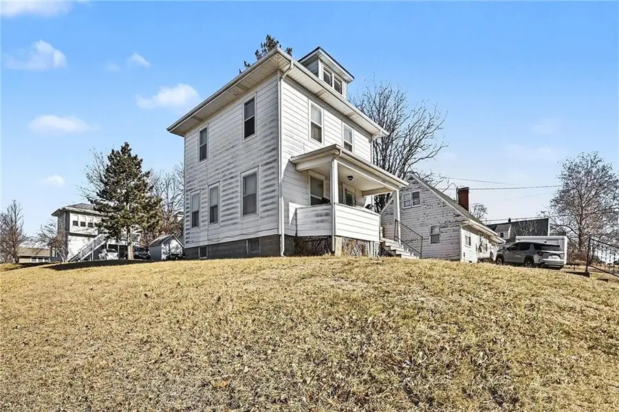 421 W Cooper Street, Maryville, MO 64468 - #2