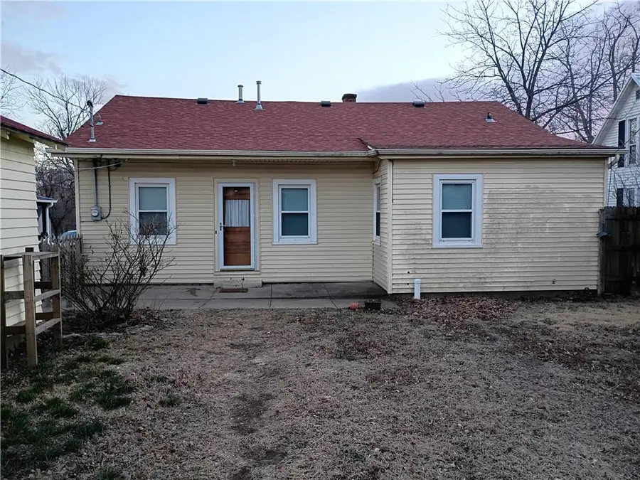 339 W 7th Avenue, Garnett, KS 66032 - Image #2