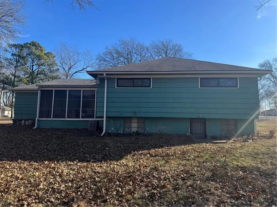 11418 Orchard Road, Kansas City, MO 64134 - Image #3