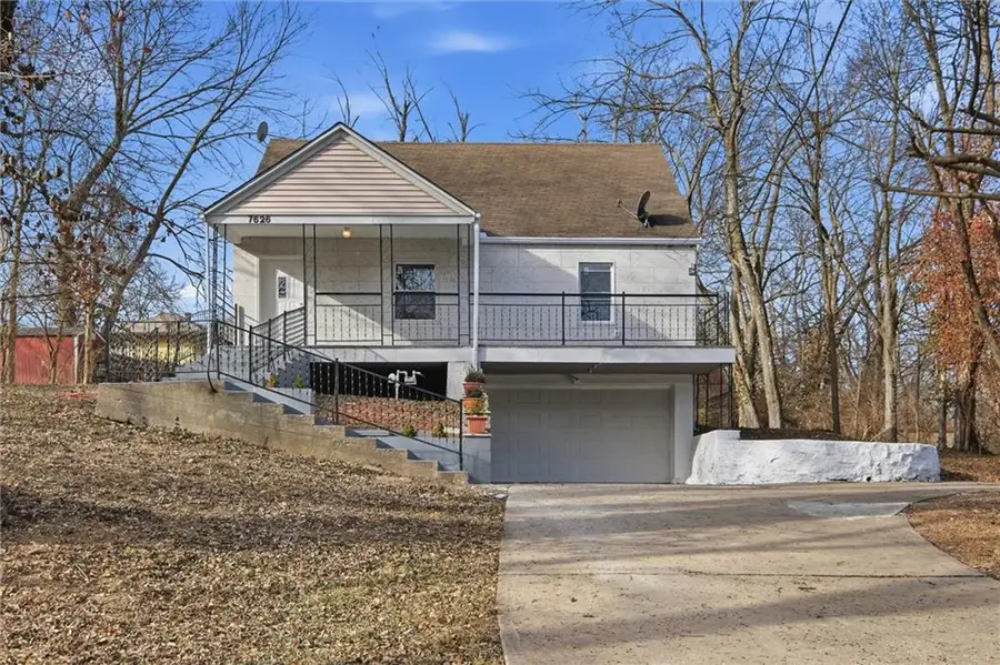7626 Sycamore Avenue, Kansas City, MO 64138 - Image #2