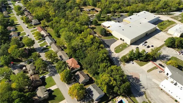 12298 Dr Greaves Road, Grandview, MO 64030