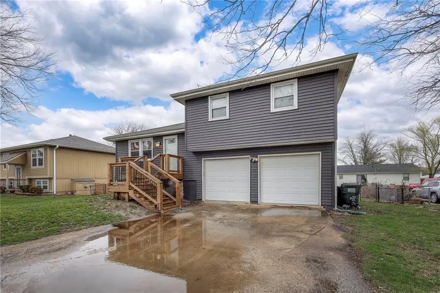 21850 W 179th Street, Olathe, KS 66062 - #2