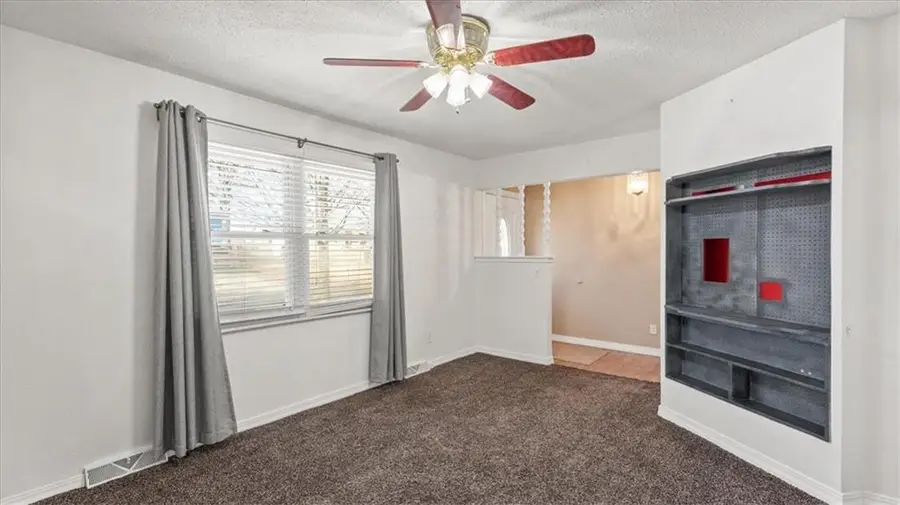 2103 N York Road, Independence, MO 64058 - Image #3