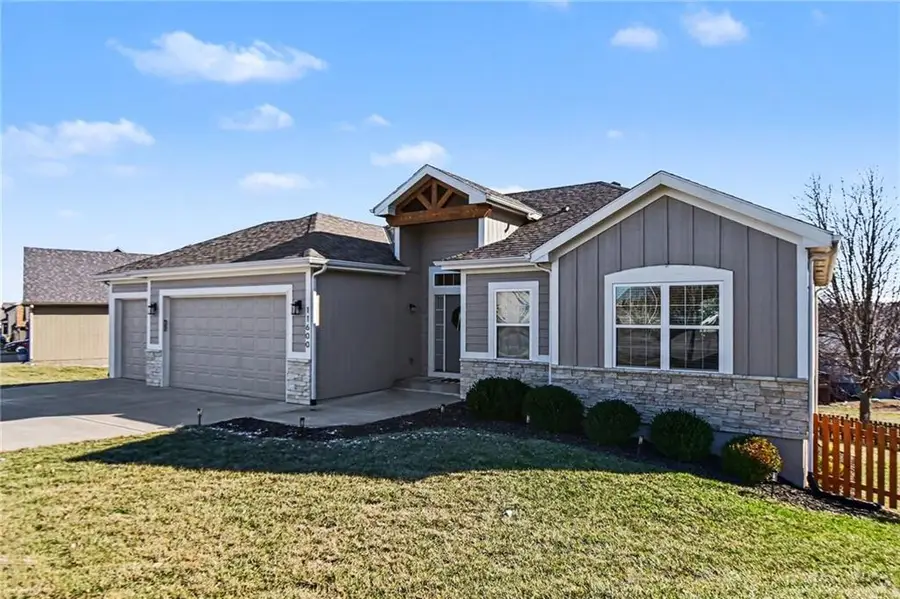 11600 N Farley Avenue, Kansas City, MO 64157 - Image #2