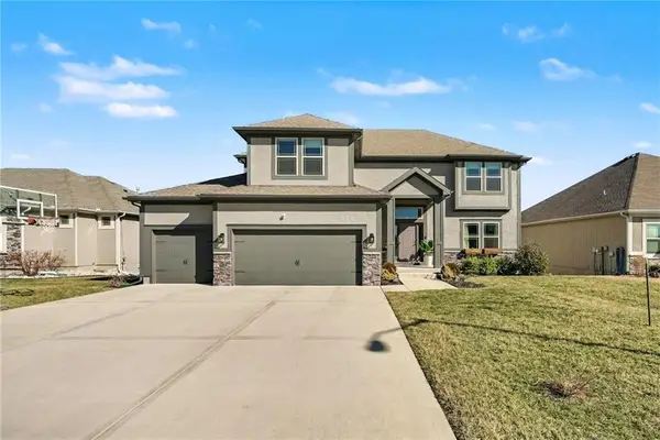 9111 N Cleveland Avenue, Kansas City, MO 64156