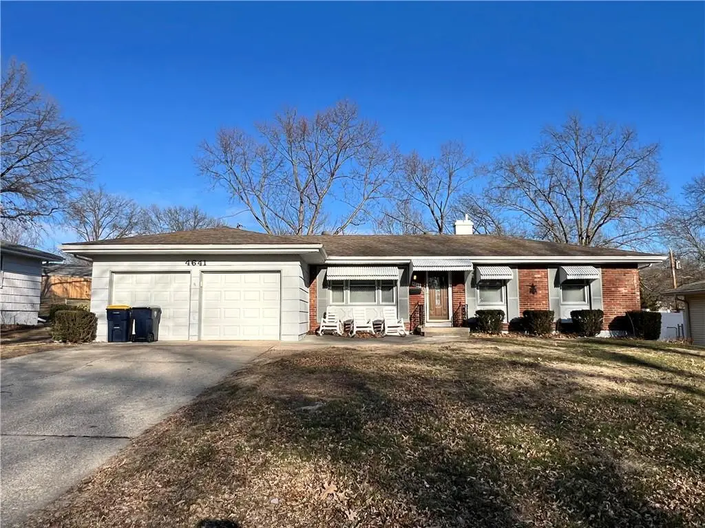 4641 NE Gladstone Avenue, Kansas City, MO 64117 - #1