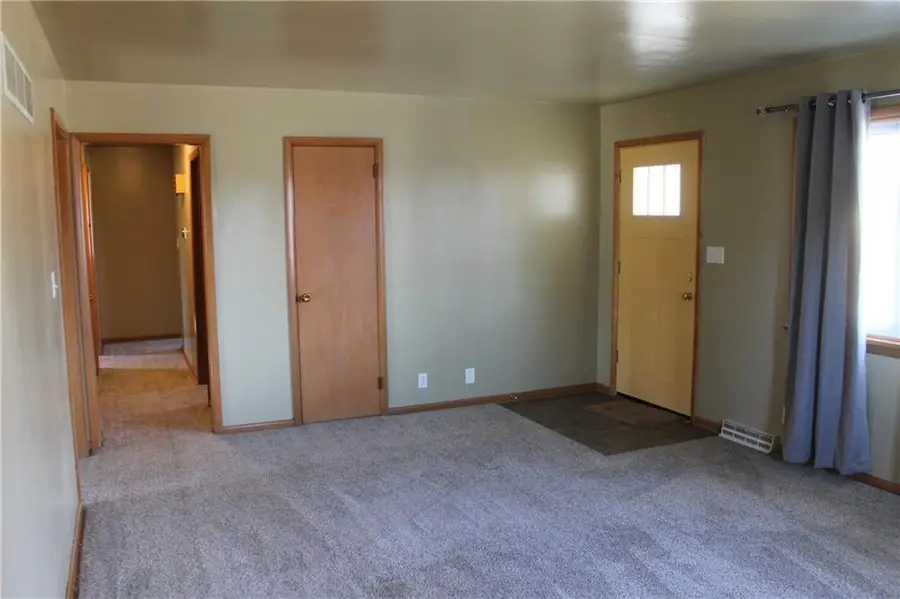 34 Caribou Circle, Saint Joseph, MO 64506 - Image #3