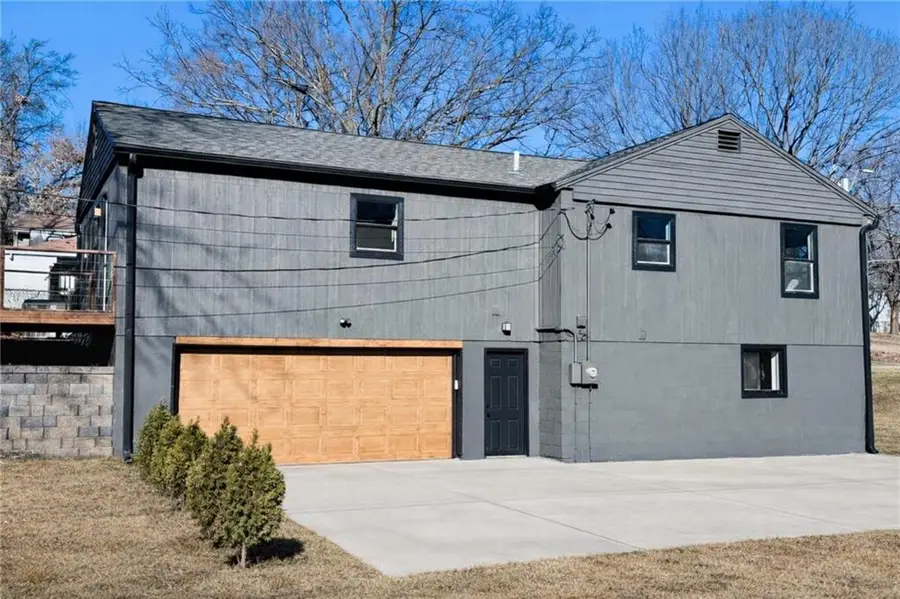4016 N Jackson Avenue, Kansas City, MO 64117 - Image #2
