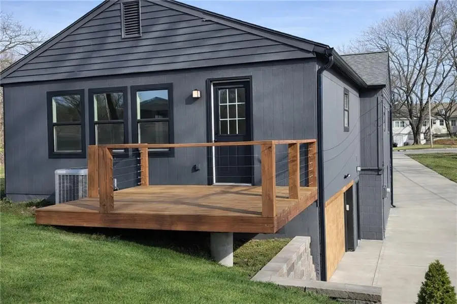 4016 N Jackson Avenue, Kansas City, MO 64117 - Image #3