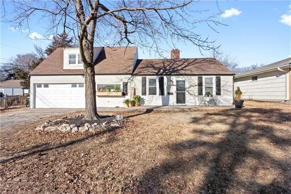 828 E 82nd Street, Kansas City, MO 64131 - Image #1