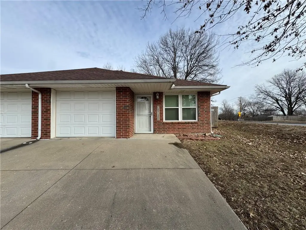 18342 E Us Hwy 24 Circle, Independence, MO 64056 - Image #1