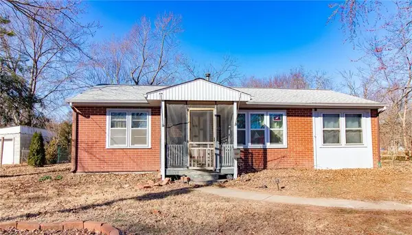 1406 S Market Street, Holden, MO 64040