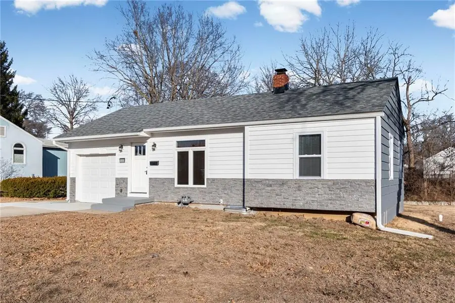 5503 N Kansas Avenue, Kansas City, MO 64119 - Image #2