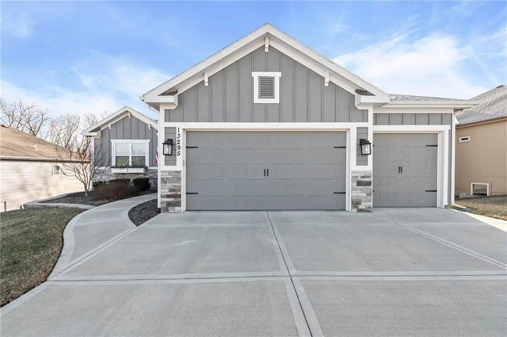 13295 N Silver Ridge Drive, Platte City, MO 64079 - #1