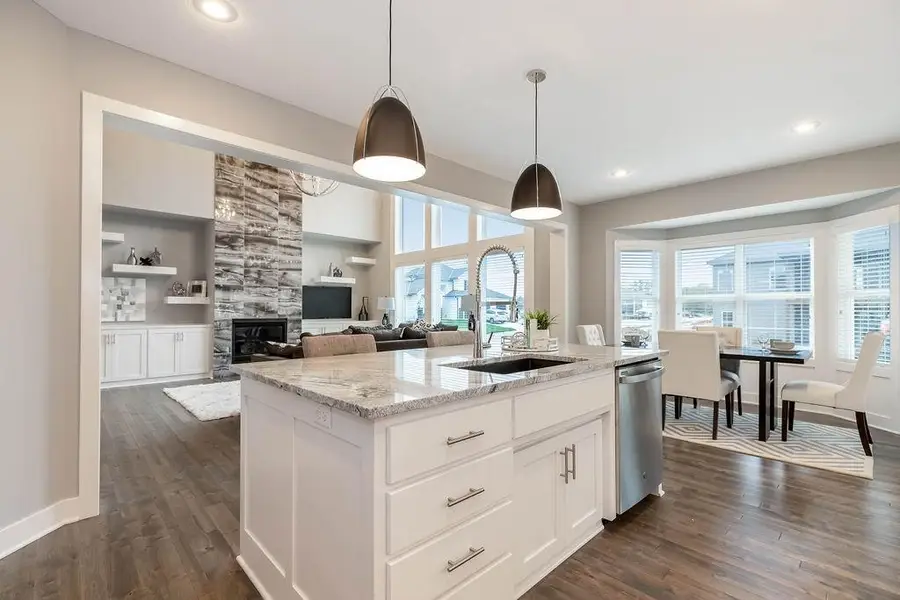 18501 Pawnee Lane, Overland Park, KS 66085 - Image #3