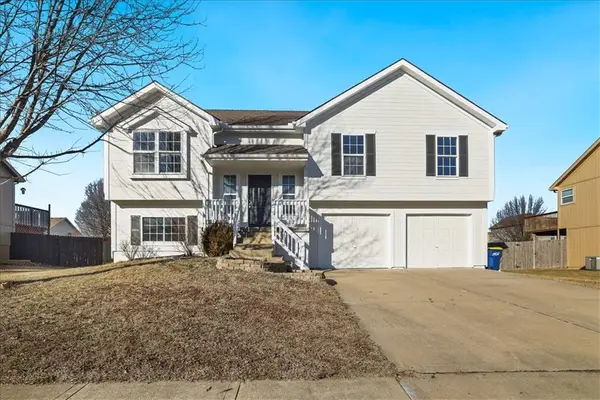 12010 White Oak Street, Peculiar, MO 64078