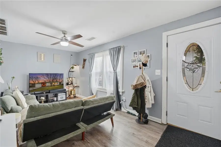 13726 Winchester Avenue, Grandview, MO 64030 - Image #3