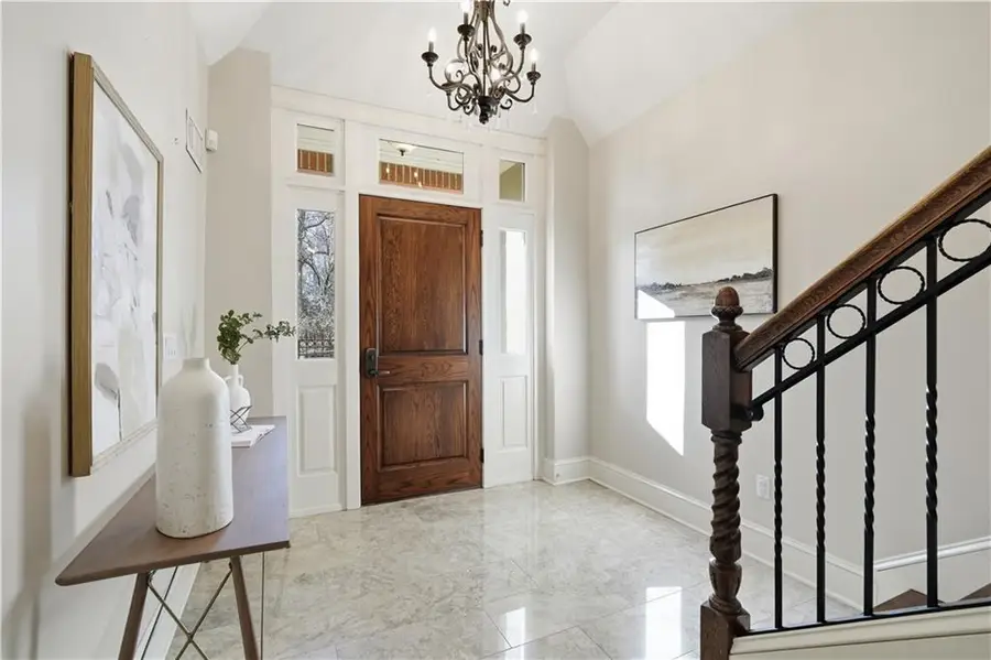 212 W 50th Street, Kansas City, MO 64112 - Image #2